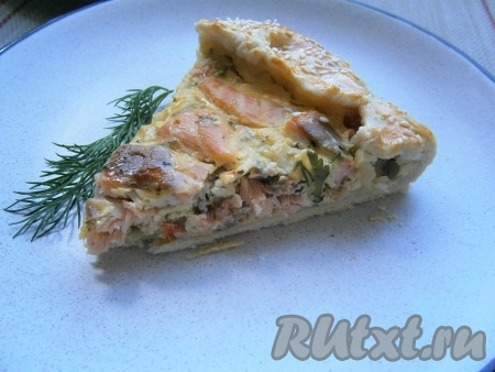 А это песочный пирог с рыбой в разрезе.&nbsp;
