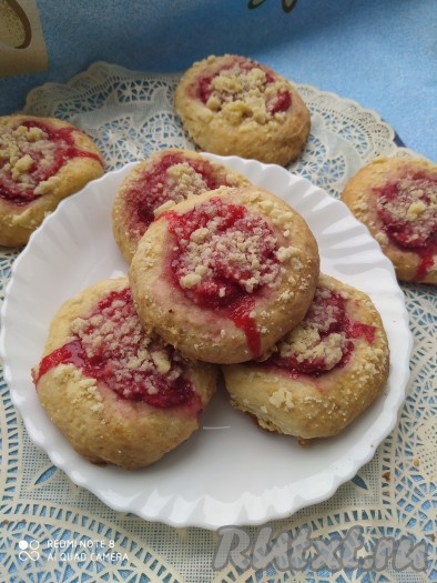 и подаём к столу&nbsp;с ароматным кофе или чаем.
