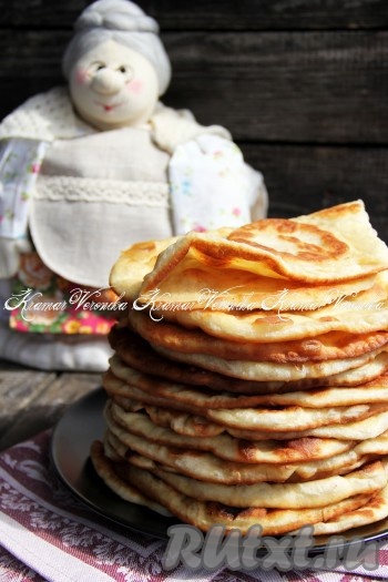 Лепёшки на молоке и дрожжах на сковороде