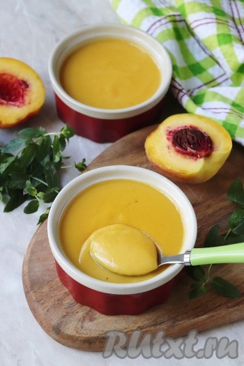 Вкуснейший, очень нежный персиковый курд готов. Подавайте его на стол в качестве самостоятельного десерта или используйте, как крем, в процессе создания других блюд. 