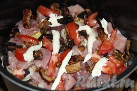 Сделать решётку из майонеза.
