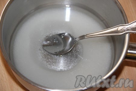 Добавить глюкозный сироп.

