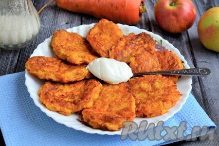 Морковно-яблочные оладьи