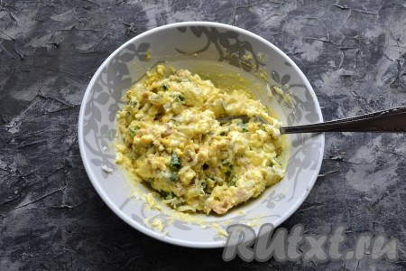 Далее тщательно перемешать получившуюся массу.
