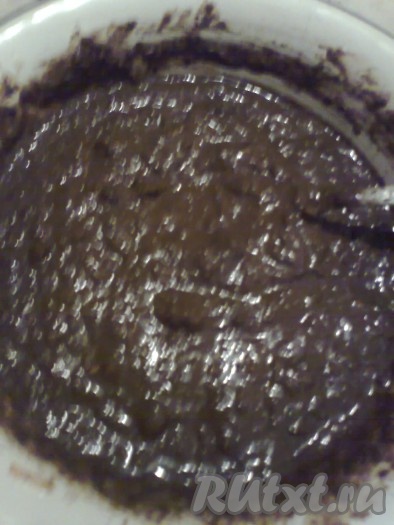 каждый раз аккуратно перемешивая ложкой.
