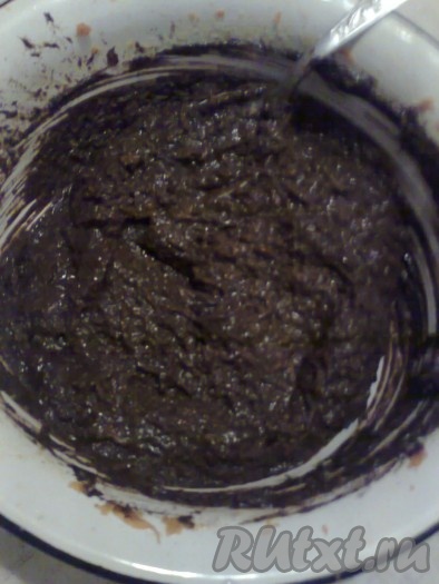 Перемешать ложкой.&nbsp;
