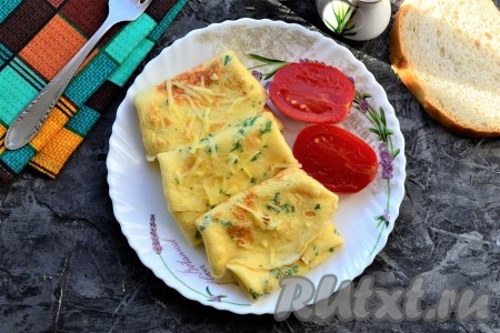 Яичные блинчики с начинкой из сыра