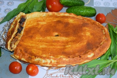 Этот постный пирог с капустой и грибами получается очень вкусным, сытным и ароматным. Непременно попробуйте, готовится он очень просто и быстро, а получается замечательным!
