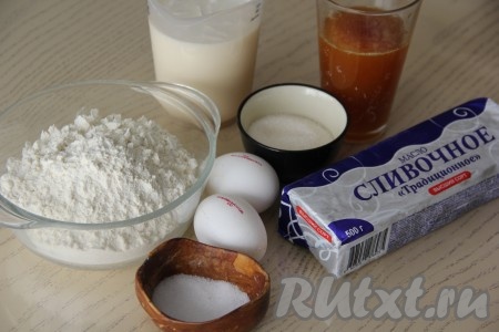 Подготовить продукты для замешивания теста для вафель.