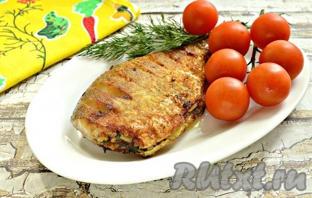 Вкусный, сочный, с хрустящей корочкой жаренный на сковороде подлещик готов! Лучше всего подавать такую рыбку к столу горячей, прямо со сковородочки.