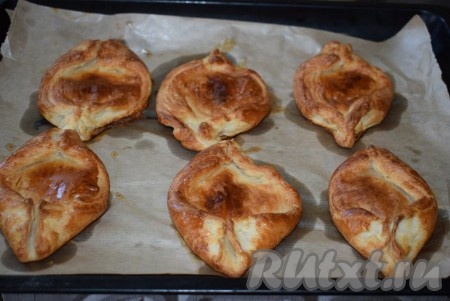 Готовые лодочки должны получиться золотисто-румяными.