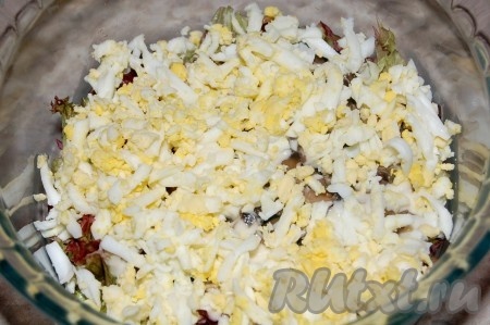 Уложить половину нормы яиц.