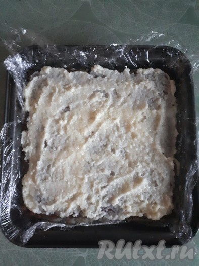 Последним слоем должен быть крем.