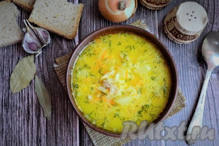 Куриный суп с рисом и плавленным сыром