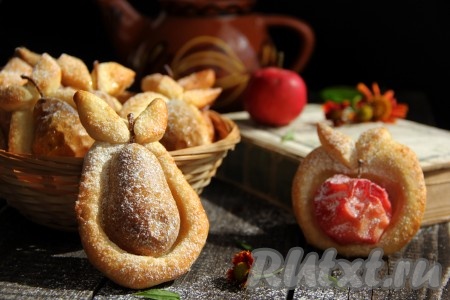 Слойки с грушами из слоёного дрожжевого теста