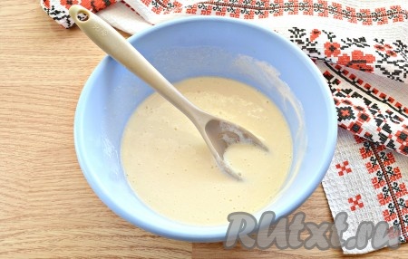 Ингредиенты хорошо перемешиваем так, чтобы получилась смесь однородной консистенции.