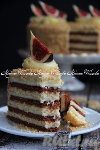 Посмотрите, какой нежный и красивый  сметанный торт "Мишка на Севере"  получился в разрезе.