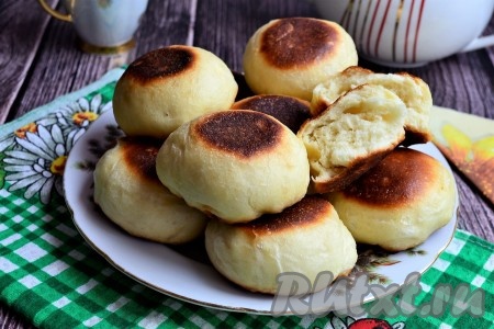 Булочки на дрожжах на сковороде