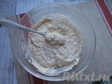 Очень хорошо перемешать и взбить вилкой.