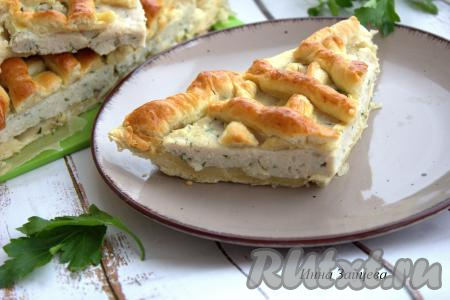 Пирог с куриным фаршем из слоёного теста