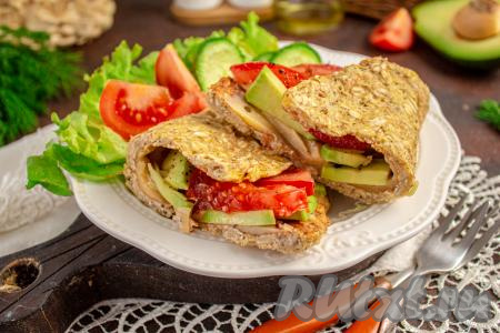 По желанию, перед подачей на стол это блюдо можно дополнить свежим салатом или овощами.