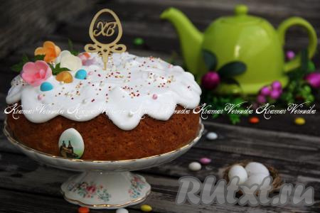 Творожный кулич, испечённый в мультиварке, получился высоким, красивым, с приятным, нежным вкусом.