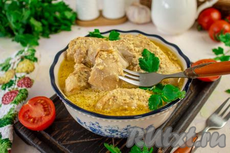 Курица в сливочном соусе в мультиварке