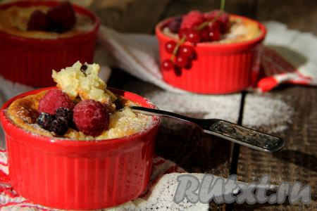 Творожная запеканка с рисом и изюмом