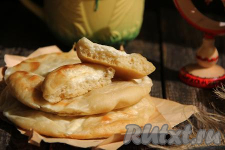 Посмотрите, какими воздушными внутри получаются наливные шаньги со сметаной.