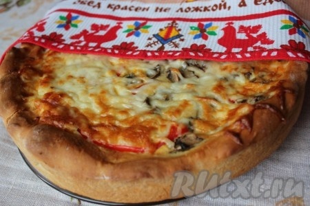 Аппетитный, вкусный заливной пирог с рыбой, приготовленный по этому рецепту, не сможет не понравиться всем вашим близким.
