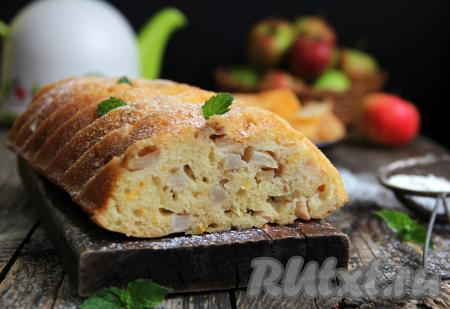 Кекс на кефире с яблоками в духовке
