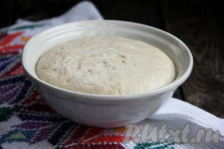 Пышное дрожжевое тесто для пиццы