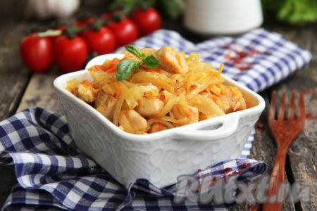 Куриное филе, жареное с капустой