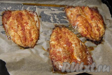 Запекать минут 15 при температуре 220 градусов.