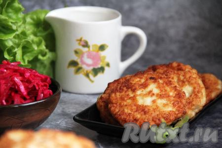 Оладьи из фарша индейки получаются очень нежными, воздушными, всем советую их приготовить!