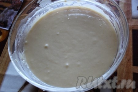 Тесто для кексов с маком готово.