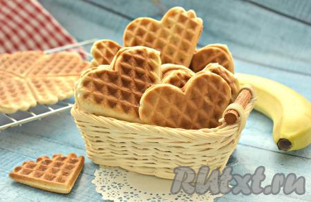 Венские вафли с бананом в вафельнице