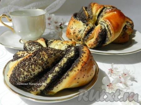 Булочки с маком
