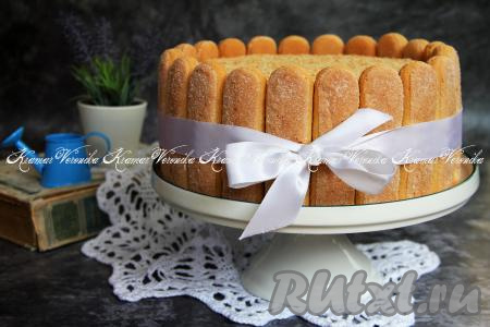 Можно подавать торт к столу.