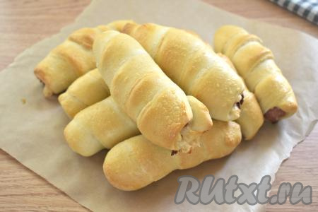 Выпекаем минут 35 (до подрумянивания теста).