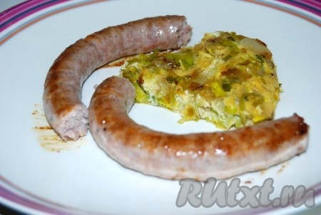 Яичница с луком-пореем