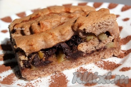 Шоколадно-яблочный&nbsp; пирог готовится очень просто, а получается вкусным, сочным. Прекрасная выпечка для семейного чаепития!
