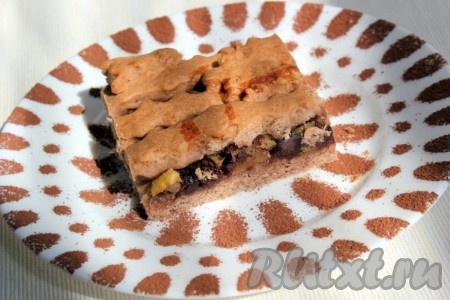 Шоколадно-яблочный пирог