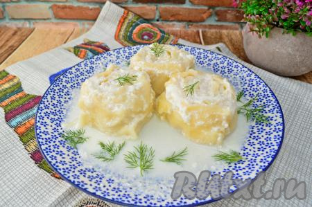 Ленивые пельмени со сметаной на сковороде