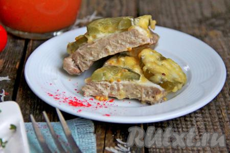 Посмотрите, каким нежным получается мясо в разрезе.