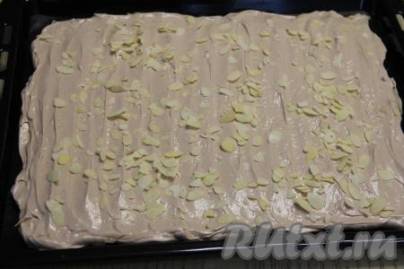 Я присыпала белки лепестками миндаля, но это по желанию.