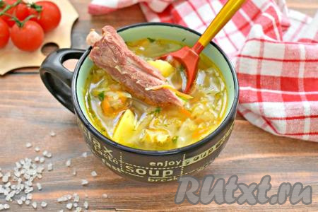 Щи с копчёными рёбрышками и свежей капустой