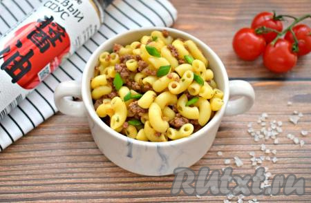 Макароны по-флотски, приготовленные с фаршем и соевым соусом, к столу подаём горячими. Просто, вкусно и сытно, попробуйте!