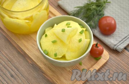 Маринованный дайкон получается вкусным, аппетитным, он станет отличным дополнением к различным блюдам. А замариновать его в домашних условиях совсем несложно.