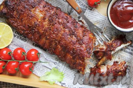 Свиные рёбрышки целым куском в духовке